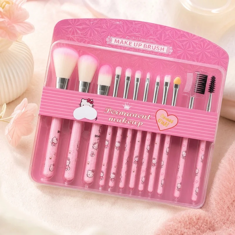 Hello Kitty 12 Parçalı Makyaj  - Beauty Makeup Background incelemesi ve fiyatı