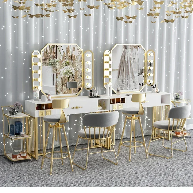 Fotoğraf stüdyosu makyaj masas - Beauty And Makeup Studio incelemesi ve fiyatı