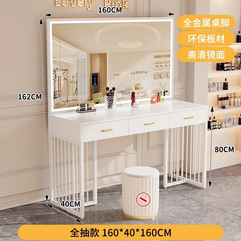 Modern stüdyo makyaj masası, l - Beauty And Makeup Studio incelemesi ve fiyatı