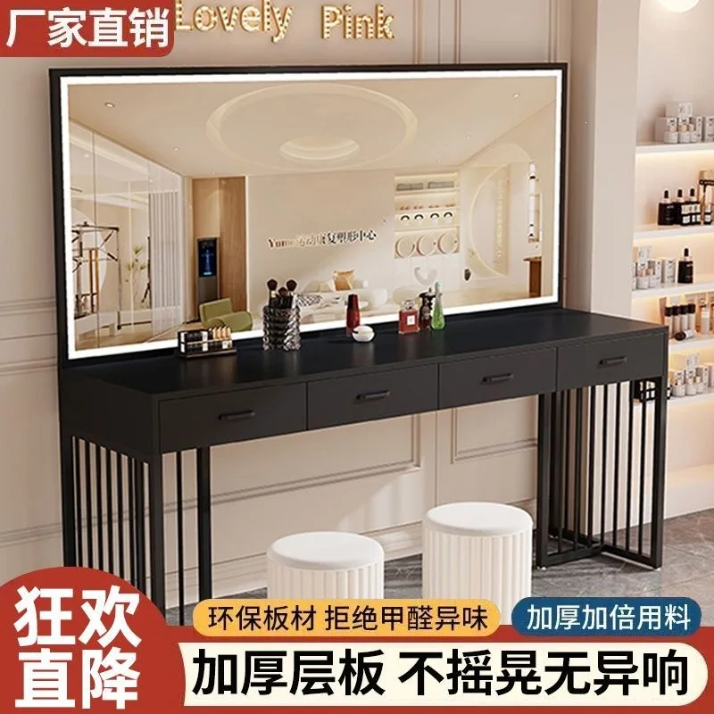 Modern stüdyo makyaj masası, l - Beauty And Makeup Studio incelemesi ve fiyatı